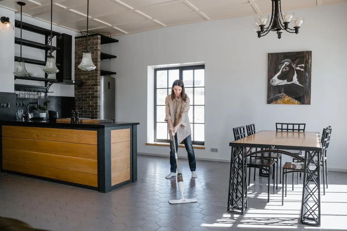 Stock photo used on the Clearwell Home Cleaning sample site